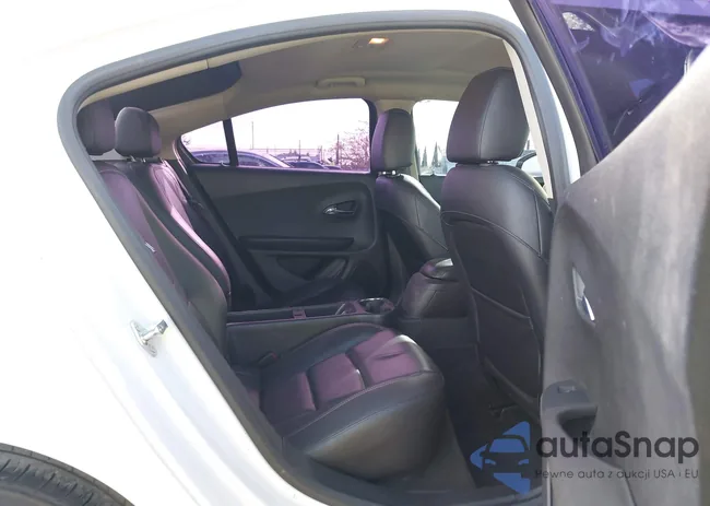 1G1RF6E49EU141775: 44331553