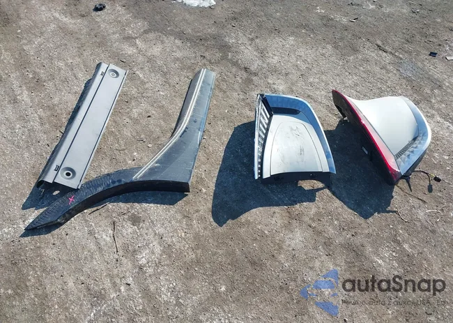 KNDC3DLC2P5158564: 44331555