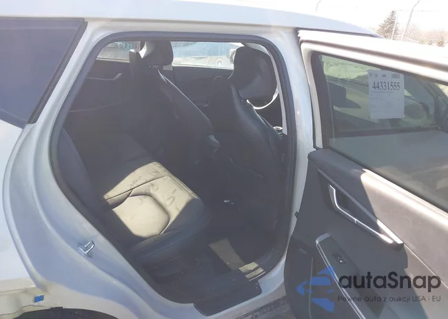 KNDC3DLC2P5158564: 44331555