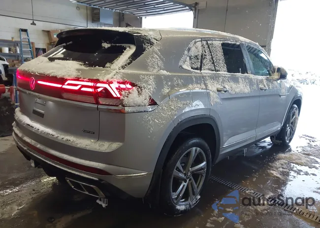 1V2AE2CA7RC260184: 44331566