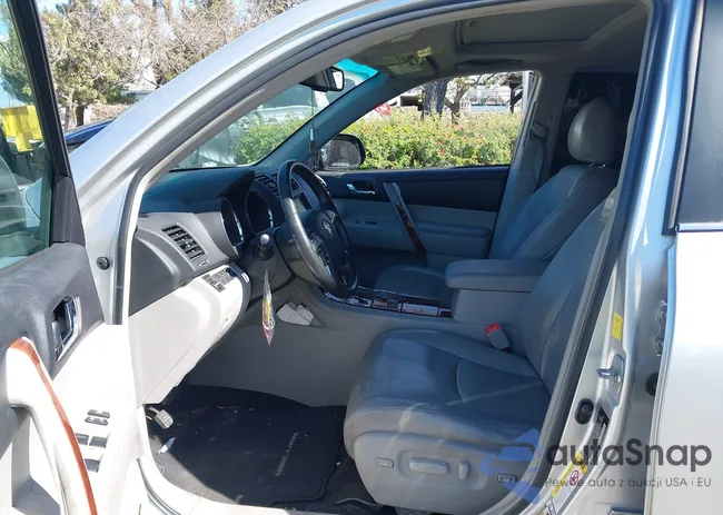 5TDYK3EH5BS025019: 44330593