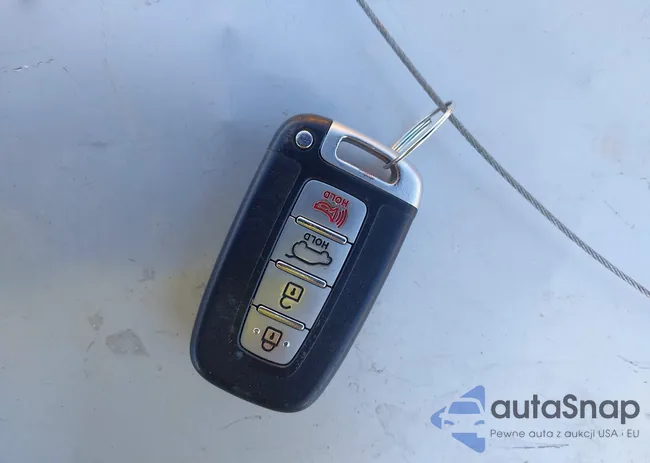 KMHTC6AD1DU167700: 44330673