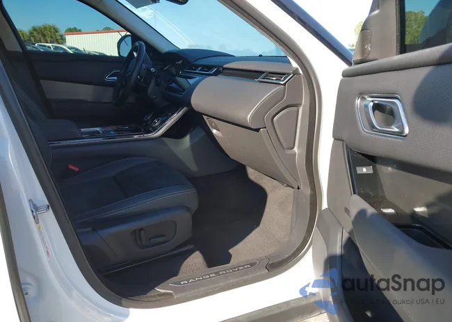 SALYA2EX8KA215682: 44330680