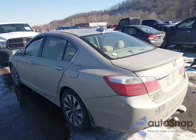 1HGCR6F72EA009540: 44330798