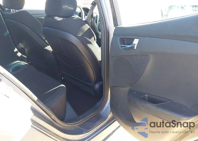 KMHTC6AD8EU186522: 44330917