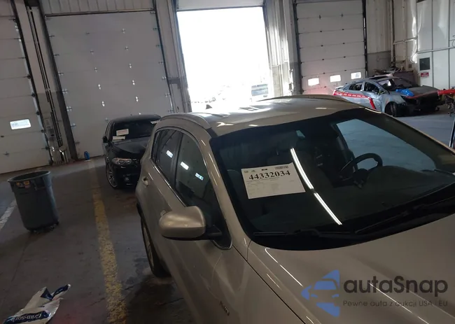 KNDPMCACXK7530550: 44332034