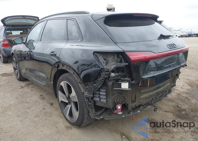 WA1LAAGE8NB008693: 44332145