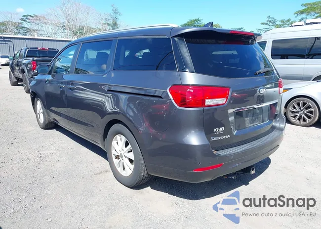 KNDMB5C13G6116409: 44332157