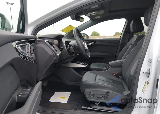 WA1LUBFZ2RP069919: 44332163