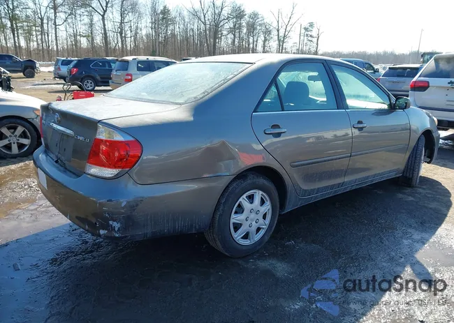 4T1BE30K95U567963: 44332188