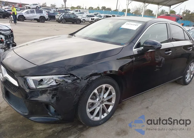 WDD3G4EB2KW024638: 44332243