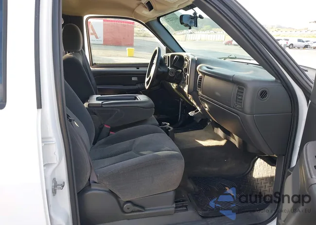 2GCEC13V761233865: 44332272