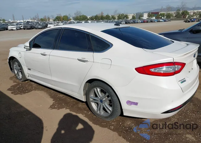 3FA6P0SU4GR320783: 44332366