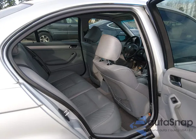 WBAEV534X2KM02065: 44332368