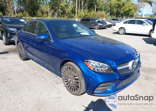 W1KWF8DB1MR618051: 44332452