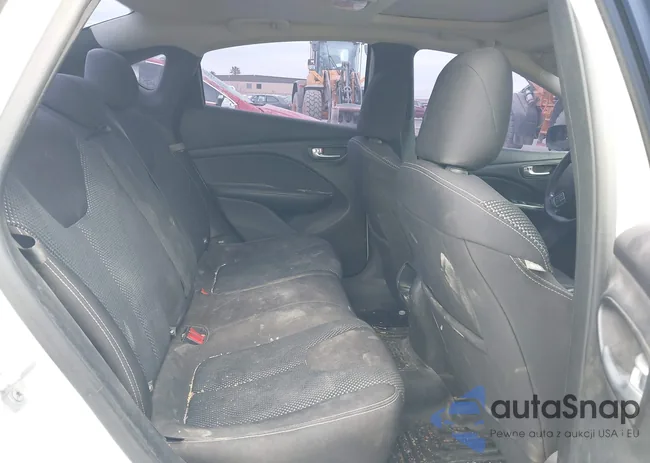 1C3CDFBHXFD199507: 44332492