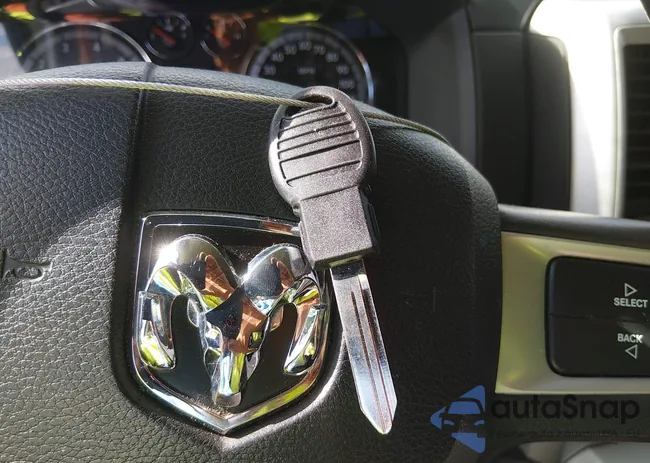 1D3HB13T09S730539: 44332496