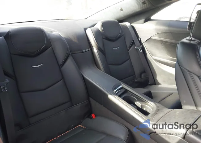 1G6RR1E41EU600379: 44332570