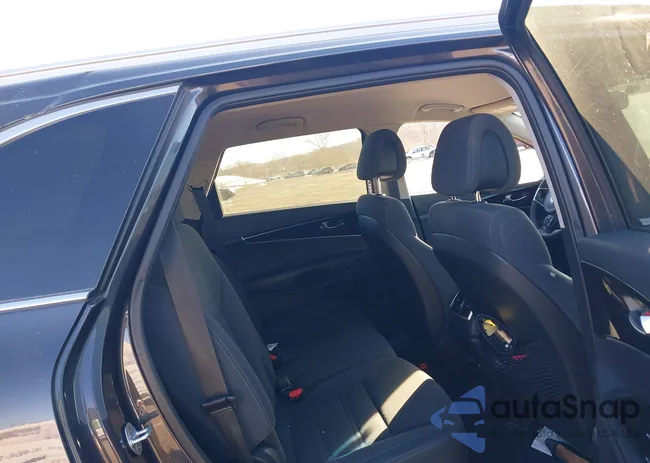 5XYPGDA36GG156557: 44331575