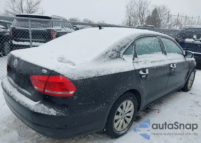 1VWAT7A36FC006323: 44331576