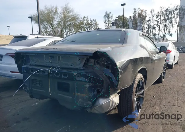 2C3CDZAG7GH137674: 44331632