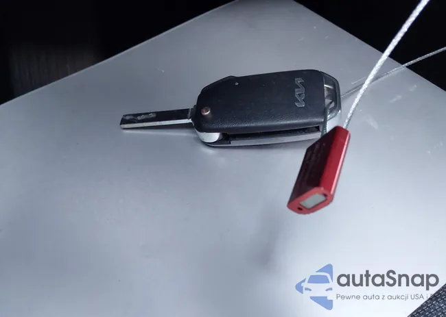 3KPF24AD1RE752338: 44331645