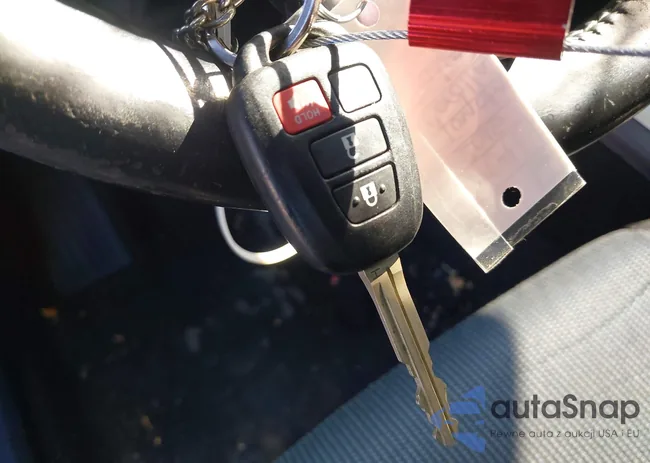 2T1BURHE8FC243233: 44331657