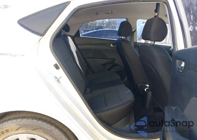 3KPC24A32JE033016: 44331712