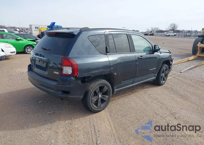 1C4NJDEB6GD542095: 44331790