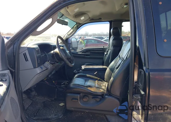 1FTNX21L44EA66839: 44331870