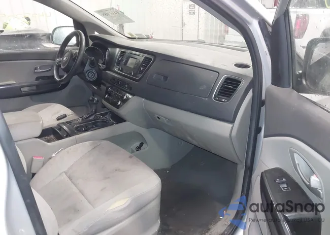 KNDMA5C18G6173076: 44333055