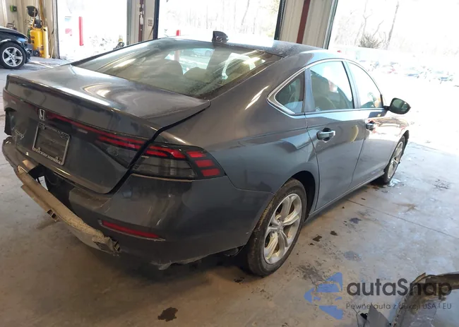 1HGCY1F21PA044132: 44333081