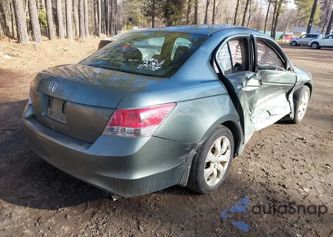 1HGCP267X8A105032: 44333086