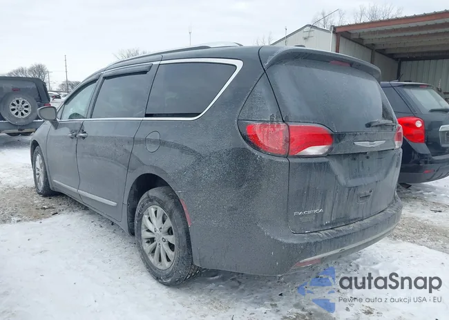 2C4RC1EG2JR292669: 44333157