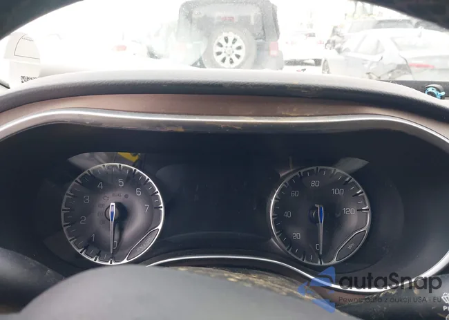 2C4RC1EG2JR292669: 44333157