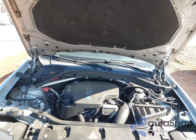 5UXWX9C53G0D72882: 44333223