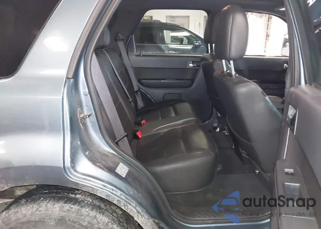 1FMCU9EGXAKC29587: 44333235