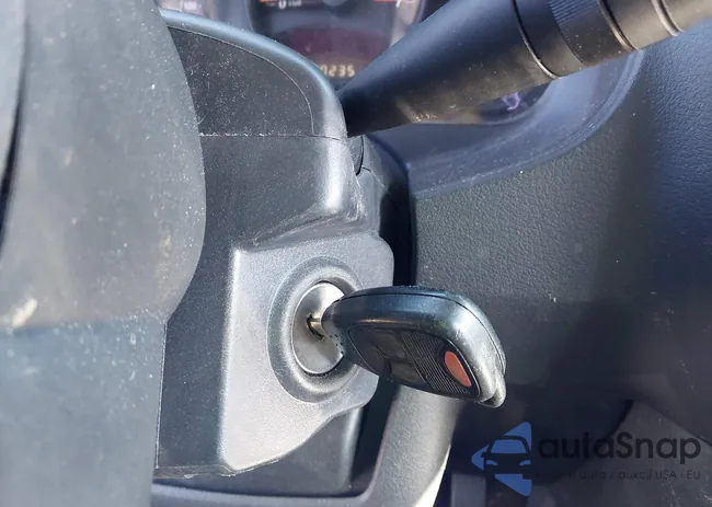 1C4NJRBBXFD393268: 44333306