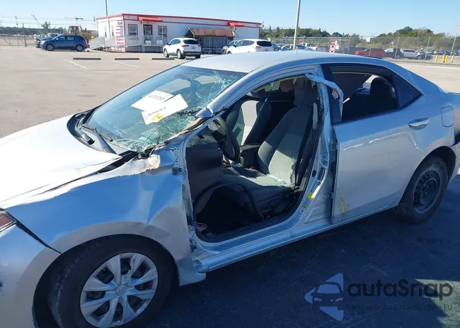 2T1BURHE3EC084832: 44333353