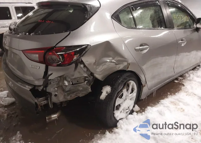 3MZBM1K7XFM185528: 44333413