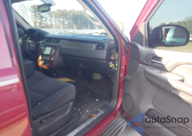 1GNFC130X7R247493: 44332754