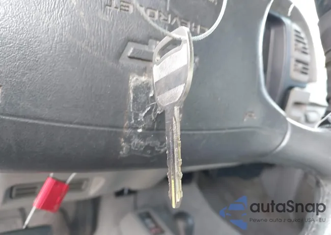 1GNEK18K0SJ310259: 44332784