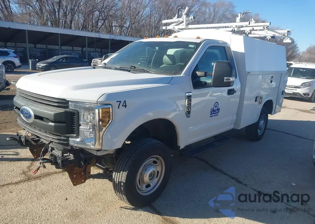 1FTBF2B62KEF56000: 44332845