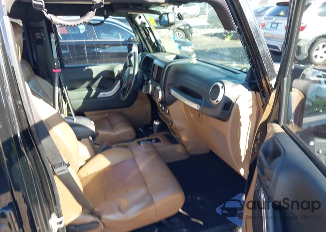 1C4HJWEG9FL613752: 44332849