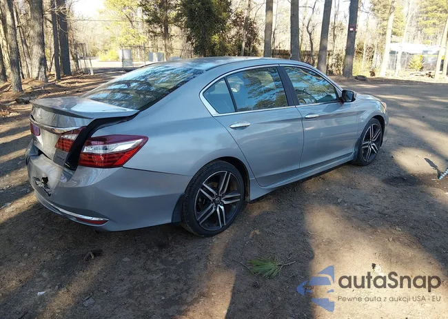 1HGCR2F56HA083054: 44332851