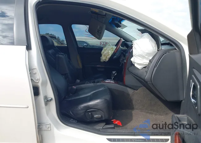 1G6DP577070144948: 44334147