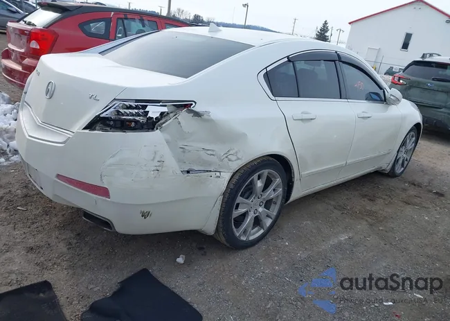 19UUA8F22AA010614: 44334150