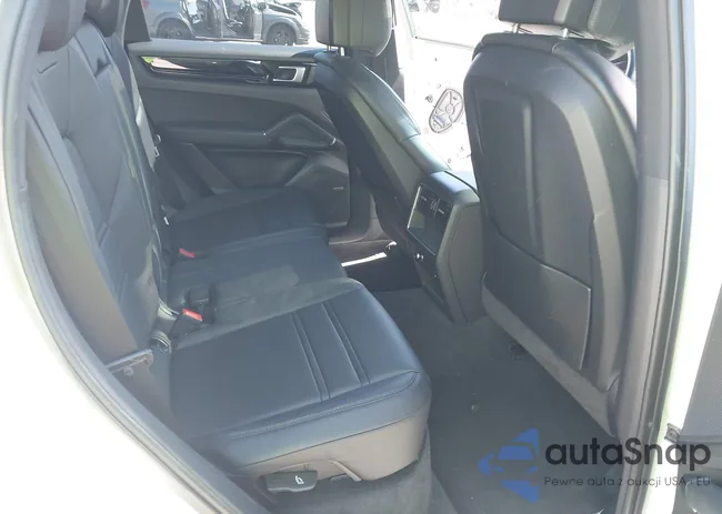 WP1AA2AY5PDA10560: 44334201