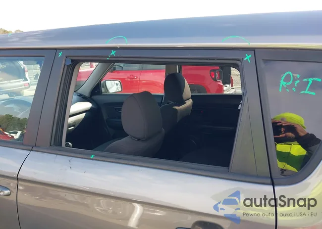 KNDJT2A52D7617656: 44334256