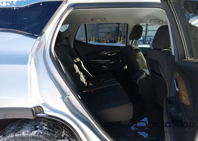 3GKALTEV8ML335876: 44334273